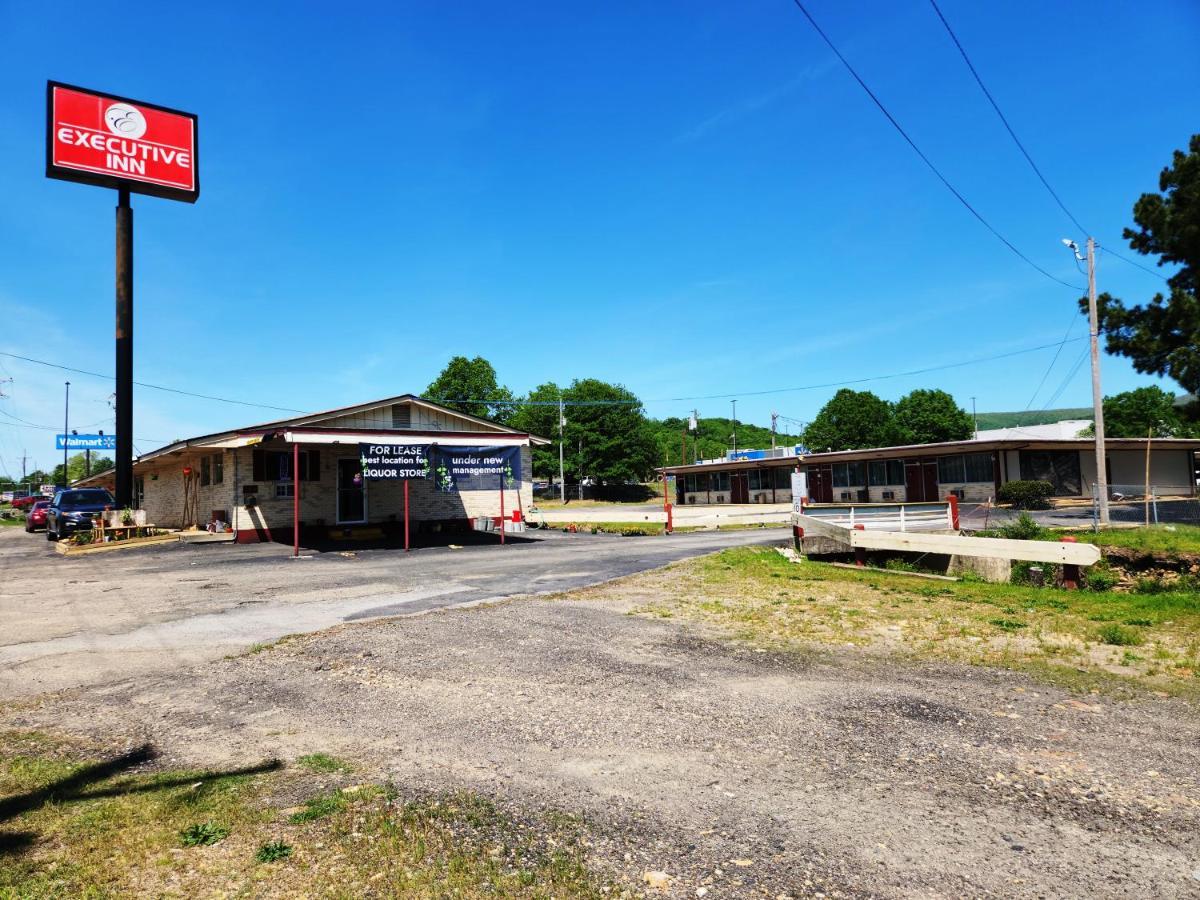 Motel Executive